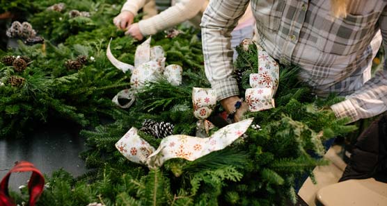 DIY Wreath Workshop at Hoen's Garden Center